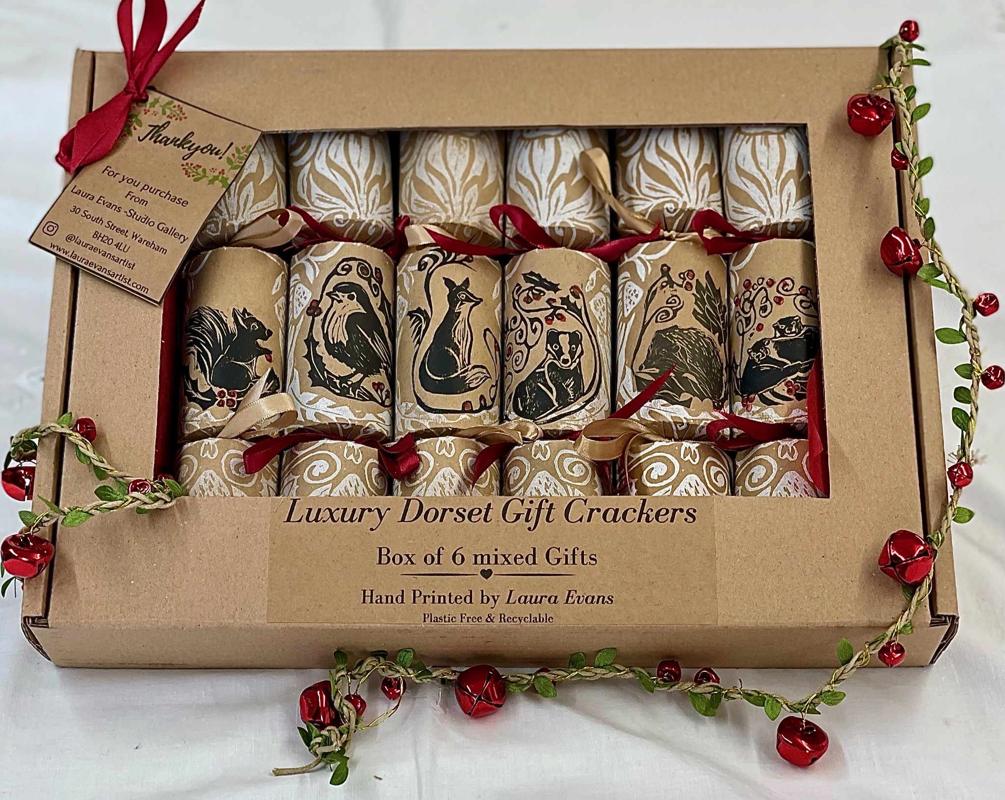 Eight Luxury Dorset Gift Crackers
